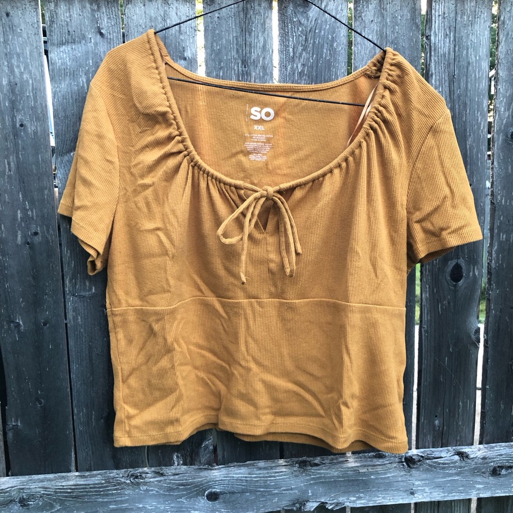 SO Women's Mustard Short Sleeve Tie-Front Scoop Neck Top